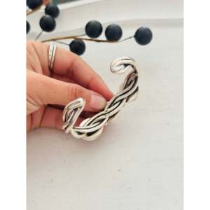 Virginia Sandoval Spiny Oyster & Sterling Silver Fashion Cuff Bracelet - Product Image 5