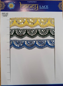 Tissu en dentelle brodée florale colorée vibrante et détaillée avec des motifs complexes, parfait pour la mode haut de gamme - Product Image 6