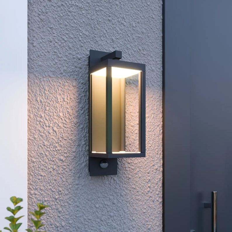 สีเทาเข้ม