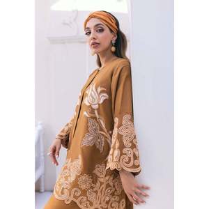 Chaqueta de Traje Holgada con Bordado a Mano en Crepé Color Mocha para Mujer - Product Image 4