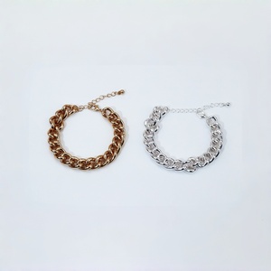 Minimalist <b>Cuban</b> <b>Link</b> <b>Chain</b> Bracelet - Product Image 3