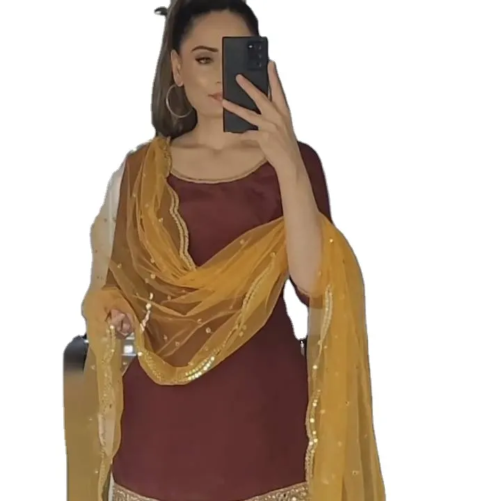 Rot und Weiß Contra farbige indische Mode Kurti mit Dhoti Shalwar für Diwali Festival Saison