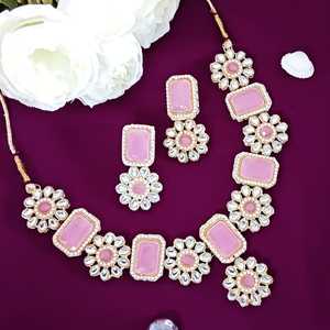 Juego de Joyería India de Cristal con Flores Kundan, Perlas de Imitación, Collar Rosa y Aretes, Fabricantes de Joyería - Product Image 1