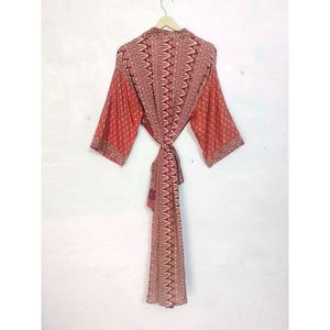 Kimono Saree indien vintage en soie recyclée taille libre pour femmes robe de maternité peignoir en soie douce pour vêtements de nuit pour l'été - Product Image 2