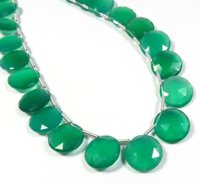 Perles d'onyx naturel en forme de briolette 10-12mm, 25 perles, brin de 9,5 pouces, forme de pièce de monnaie verte, taille facetée, qualité supérieure, 75 carats