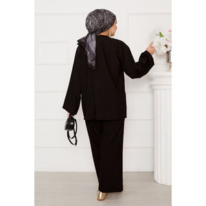 Ensemble de costume ample pour femmes avec fermeture à nouer sur le devant en noir - Product Image 5