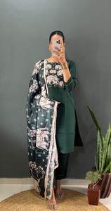 Party Wear Look Beautiful Top And Bottom Avec Dupatta - Product Image 5