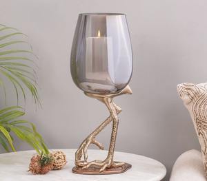 Portavelas artesanal de aluminio dorado con patas de gallina con vidrio gris perfecto para agregar un encanto decorativo elegante y acogedor - Product Image 1