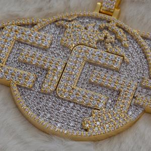 Colgante de moissanita personalizado VVS, colgante de diamante con logotipo de encanto totalmente helado, collar de fiesta personalizado Hip Hop para hombre, regalo - Product Image 2