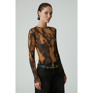 ETHIQUET SARAI เสื้อเบลาส์ลายพิมพ์แขนยาวทรงเข้ารูปสำหรับผู้หญิง - Product Image 3