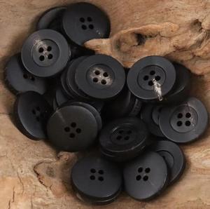 Bouton brut en corne de buffle naturelle de qualité supérieure pour accessoires vestimentaires - Product Image 3