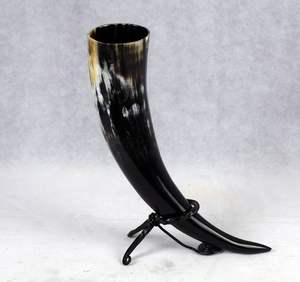 Cuerno vikingo para beber, Juego de 3 con soporte, cuerno de buey Natural de 10 Oz, regalo de cerveza único fresco para hombres y mujeres, decoración del hogar - Product Image 4