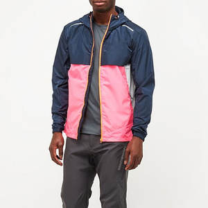 Veste coupe-vent pour homme imperméable et coupe-vent pour les activités de plein air hivernales avec col à capuche en stock! En vente! - Product Image 4