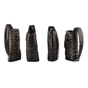 Juego de tazas de cuerno vikingo natural, tazas de cerveza de 4 piezas con diseño tallado, accesorios de capacidad de 1L - Product Image 6