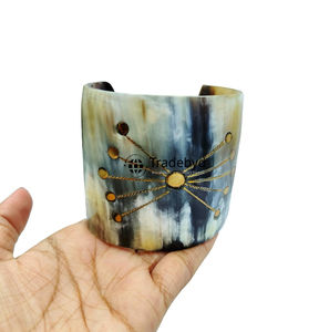 กำไลข้อมือเขาสัตว์ ดีไซน์เนอร์ ทำมือ แฟชั่นธรรมชาติ พรีเมียม เครื่องประดับสำหรับทุกเพศ ของขวัญ มีหลายขนาด Tradebyd - Product Image 6