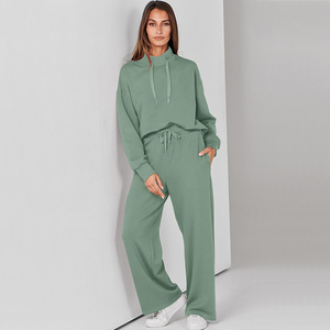 Conjunto Deportivo de 2 Piezas para Mujer, Personalizado, Transpirable, de Invierno, en Spandex/Algodón, con Sudadera con Cordón y Pantalones Anchos con Bordado - Product Image 4