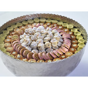 Modern Style Gold Metal Chocolate Bowl With Leaf Accent Wedding For Dessert Display And <b>Sweets</b> Server Bowl In Affordable Price - Product Image 5