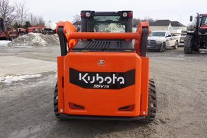 Chargeuse compacte Kubota SSV75 à 4 roues motrices, équipement de construction compact avec godet frontal - Product Image 5