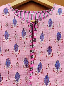 Chaqueta acolchada de manga larga reversible de algodón para mujer Abrigo de invierno de alta calidad - Product Image 4