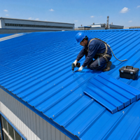 Tôle d'acier colorée 840 900, panneau de toiture ondulé, tôle d'acier galvanisée prépeinte pour toiture et mur de entrepôt