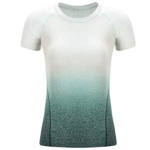 Camisetas personalizadas de sublimación con estampado completo para mujeres con tela de poliéster duradera y tecnología de absorción de humedad - Product Image 1