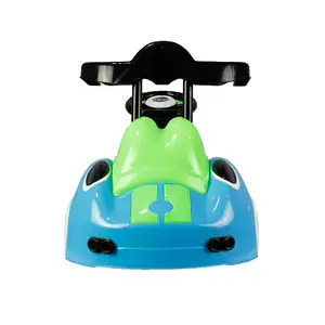 Ride-on xe ô tô đồ chơi chất lượng tốt đóng gói cho trẻ em 2-4 năm vật liệu nhựa motoka trẻ em xe điện