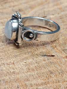 Bague de réglage de lunette ovale en pierre de lune arc-en-ciel faite à la main en argent sterling 925 pour mariage et fête - Product Image 3