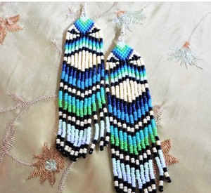 ต่างหูขอบลูกปัดสไตล์โบโฮพื้นเมืองต่างหูลูกปัดขนนกขนนก - Product Image 1
