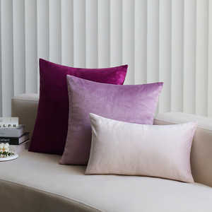 Hermoso Juego de 3 Cojines Decorativos de Terciopelo Coordinados, Diseño Cuadrado, Tamaños y Colores Variados para el Hogar, con Relleno - Product Image 3