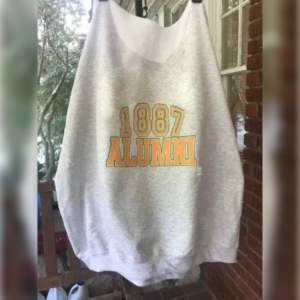 เสื้อสเวตเตอร์สตรีน้ำหนักเบาปักลายตามสั่งเสื้อเปิดไหล่หรือคอกลมมีฮู้ดขนาด XS - Product Image 4