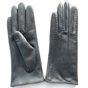 High Quality Men's Winter Leather <b>Touch</b> <b>Screen</b> <b>Gloves</b> Custom OEM Plain Design Casual Style for Outdoor Thermal Quick Dry - Product Image 3