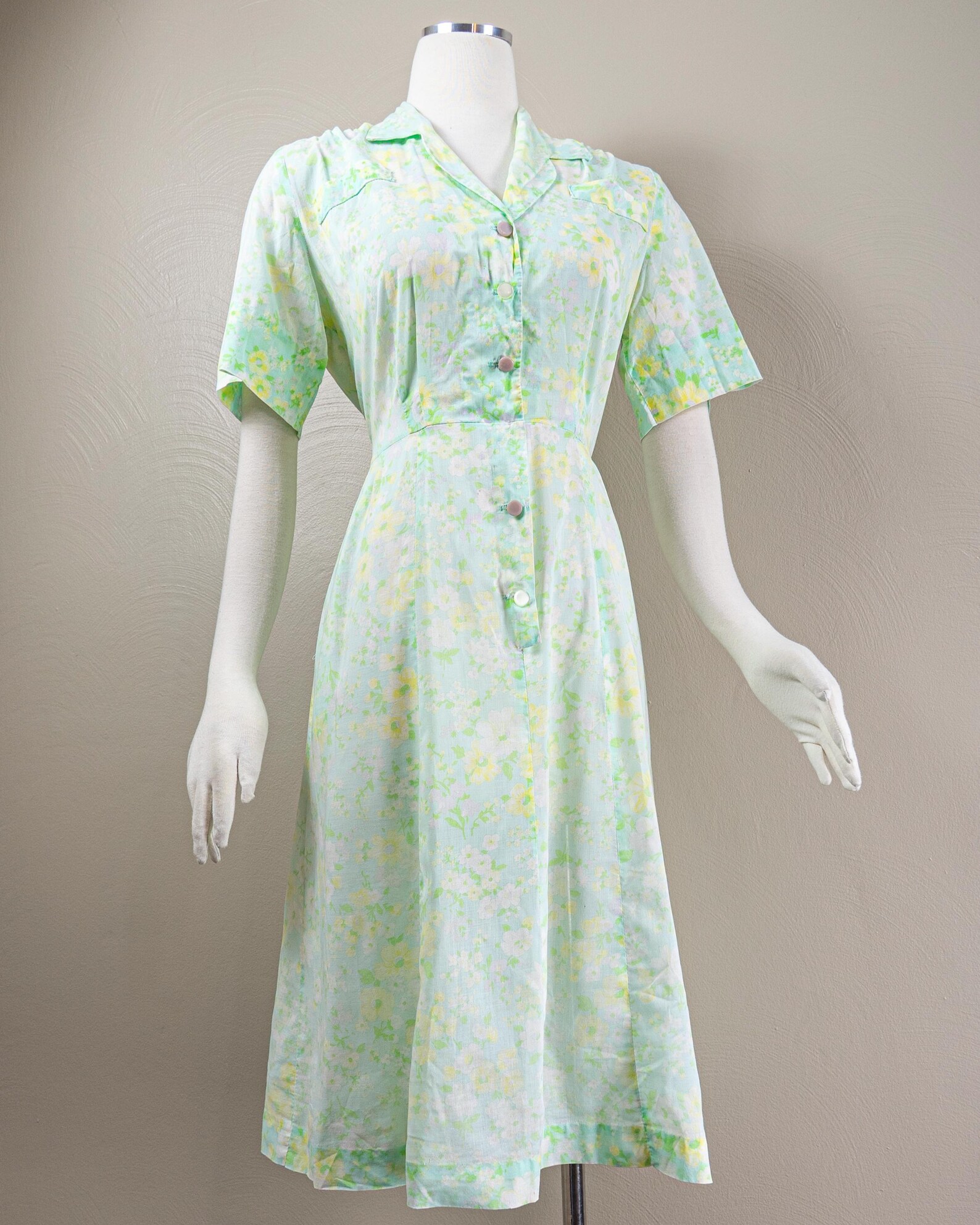 ladies olive green dress Elegant Olive Green Pleated Fitted Dress for Women