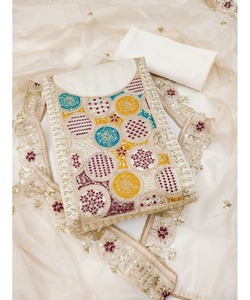 ชุดคาฟตันสไตล์ตุรกีที่สง่างามสำหรับผู้หญิงสีฟ้าแฟชั่นสุภาพพร้อมชุดเดรสยาวแบบทางการและดีไซน์ฮิญาบ dupatta แบบคลาสสิก - Product Image 4