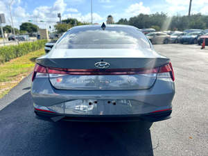 2022 HYUN DAI ELANTRA SEL FWD - Product Image 2