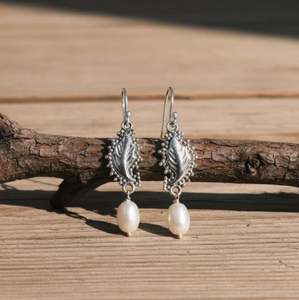 Pendientes de Perlas de Agua Dulce, Pendientes de Plata de Ley 925, Pendientes con Diseño de Hoja Único, Pendientes Colgantes Hechos a Mano al Mejor Precio por el Proveedor - Product Image 5