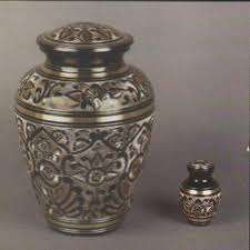 Venta caliente única moderna urna de cremación de Metal hecha a mano de aluminio fundido urna de cremación funeraria Material de latón - Product Image 2