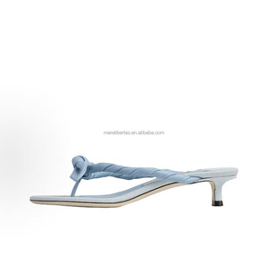 Mules en cuir JC Fashion pour femme, style vacances plage, avec nœud, bout rond, talon fin de 3,5 cm - Product Image 4