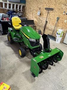 Pour John pour tondeuse à gazon de qualité industrielle Deere X380 avec souffleuse à neige 190cc 2 temps moteur décharge arrière - Product Image 3