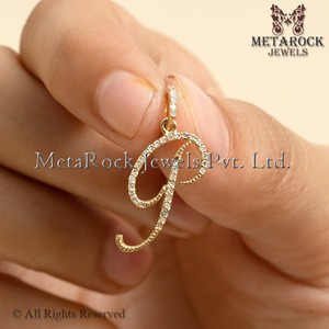 จี้เพชรแท้ทรงตัวอักษร C แบบเขียนลายมือ ตัวเรือนทองคำขาว 14k จี้ตัวอักษรภาษาอังกฤษ เครื่องประดับคุณภาพสูงขายส่งสำหรับทุกเพศ ของขวัญวันเกิด - Product Image 6