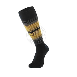 Latest Design <b>Top</b> Selling Breathable Casual Athletic <b>Socks</b> OEM Service Wholesale Low MOQ <b>Soft</b> Long <b>Socks</b> For Men - Product Image 3
