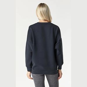 Conjunto de sudadera con capucha y pantalones de chándal de algodón de gran tamaño para mujer con logotipo personalizado Top corto con cuello redondo-para invierno - Product Image 4