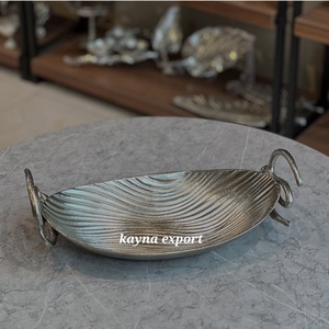 ถาดเสิร์ฟผลไม้โลหะขัดเงา งานแฮนด์เมด ได้รับการรับรองมาตรฐาน CE ออกแบบหรูหรา รับทำโลโก้ตามสั่ง สำหรับโรงแรม ร้านอาหาร โต๊ะโชว์อาหาร - Product Image 6