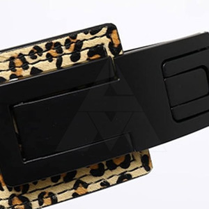 Ceinture de fitness antidérapante en cuir de vachette professionnelle OEM Logo personnalisable de style anime unisexe toutes tailles vente en gros - Product Image 5