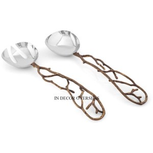 Ensemble de cuillère et de couverts folkloriques polis brillants en métal argenté de la meilleure qualité avec poignée de créateur de fantaisie unique à un prix impressionnant - Product Image 1