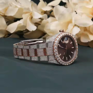 Reloj tachonado de diamantes VVS Moissanite de doble tono para movimiento de cuarzo de diamante completamente helado hecho a mano de lujo Unisex - Product Image 2