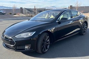 Tesla Model S Signature Performance 2012 Usado Premium ~6,600 Millas - Product Image 6