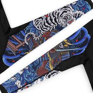 Rashguard de sublimation personnalisé à manches courtes pour MMA, BJJ, Surf, Jiu Jitsu, Course à pied - Product Image 6