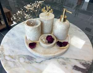 Juego de Accesorios de Baño de 5 Piezas de Resina 100% Original de Excelente Calidad, Ecológico y Pintado a Mano para Uso Diario - Product Image 3