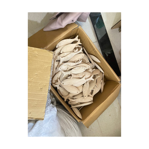 Figure de poisson en bois artisanale artistique avec surface polie lisse adaptée aux expositions de maisons côtières ou aux paniers-cadeaux à thème - Product Image 3