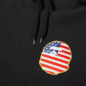 Fournisseur de sweats à capuche avec broderie de patchs, sweat à capuche en coton lourd et durable avec broderie de patchs cousus pour les commandes en gros et la vente au détail - Product Image 5